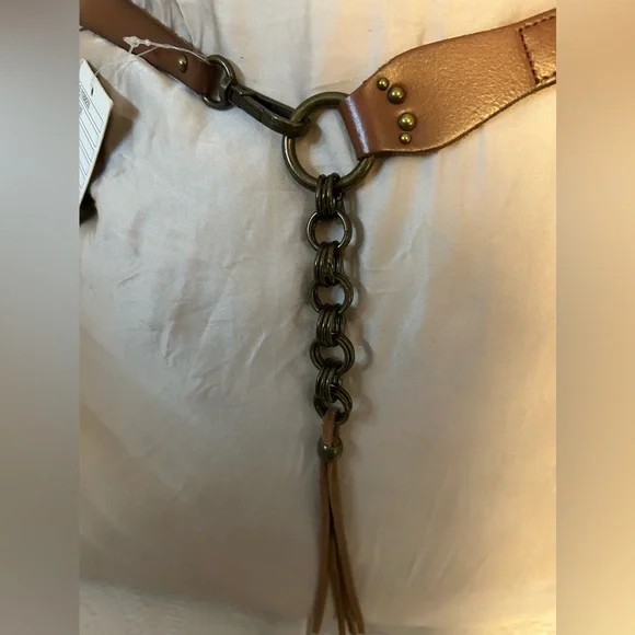 NWT: Anthropologie Brown Leather Belt with Unique Buckle Closure - Picture 2 of 6